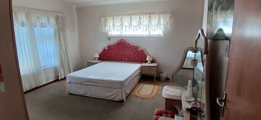 3 Bedroom Property for Sale in Wavecrest Eastern Cape